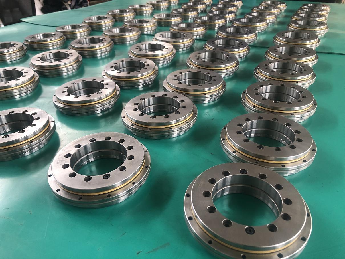 YRT80 P2級(jí)轉(zhuǎn)臺(tái)軸承交付客戶(hù)