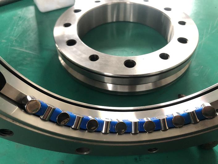 PSL系列交叉圓錐滾子軸承型號(hào)尺寸表